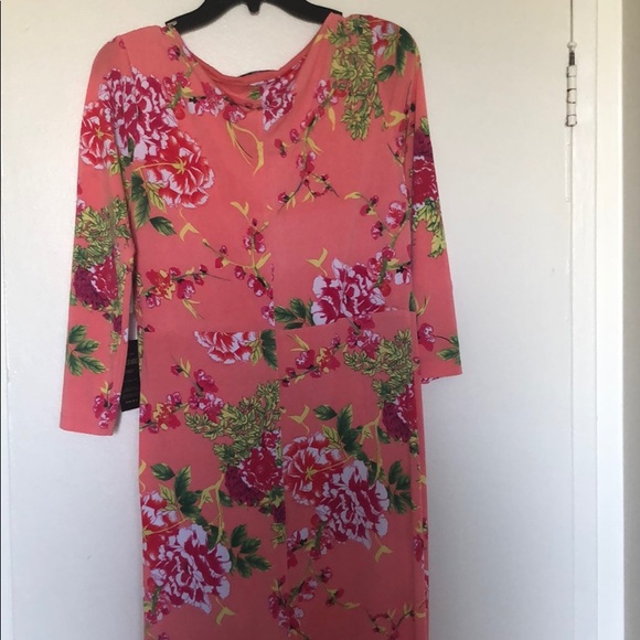 One piece dress - Picture 3 of 4